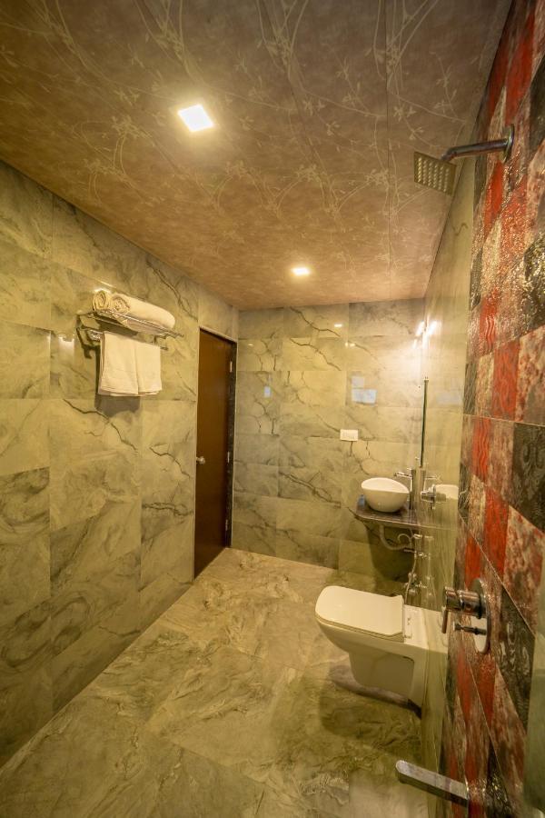Vrindavan Resort Mahābaleshwar Extérieur photo