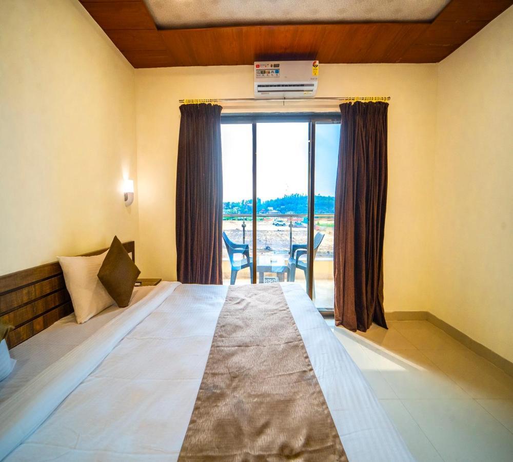 Vrindavan Resort Mahābaleshwar Extérieur photo